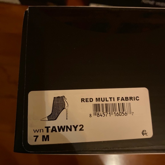 Tawny Dress Booties Size - Picture 8 of 9